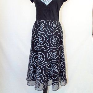 NWT Jones New York Skirt Black Silk Lined White Rick Rack Net Overlay